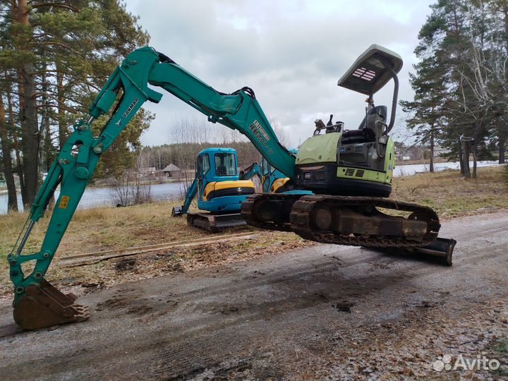 Мини-экскаватор YANMAR B4-6A, 2012