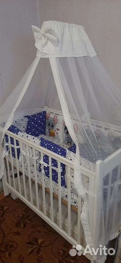 Балдахин с держателем и бортики