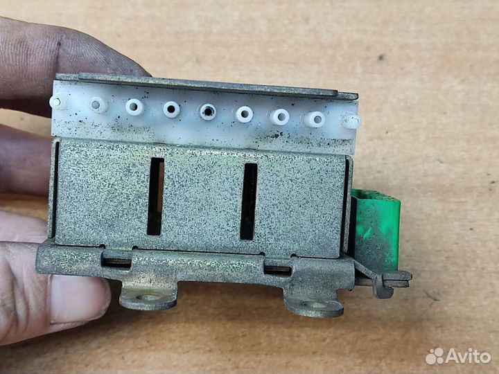 Реле управления клапанами печки, Volvo 960