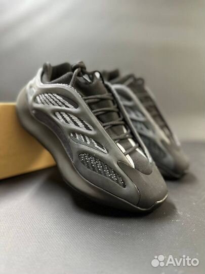 Кроссовки Adidas Yeezy Boost 700 v3 Azael