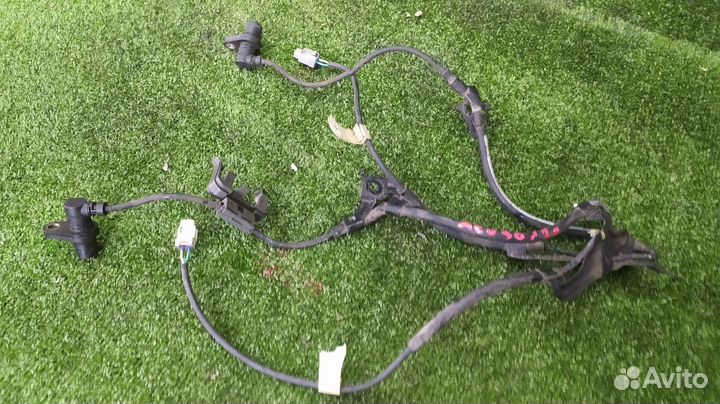Датчик abs пара передний Toyota Camry ACV30