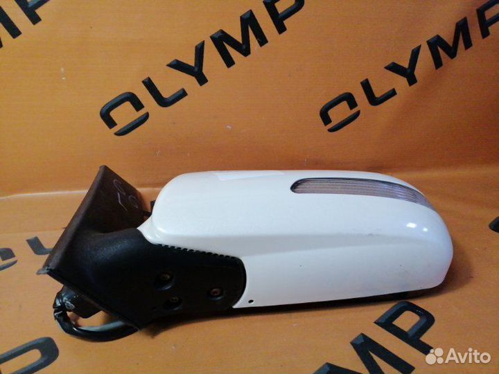 Зеркало левое Toyota Wish ZNE10 1ZZ-FE