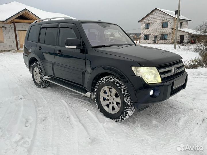 Mitsubishi Pajero 3.2 AT, 2009, 409 000 км