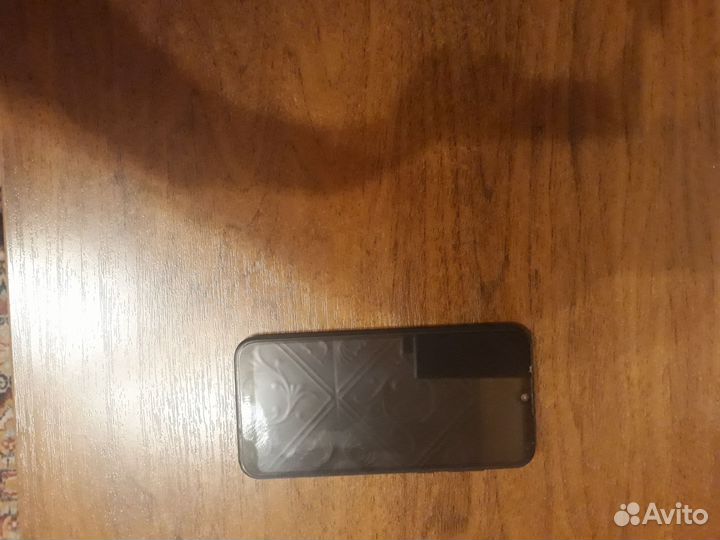 Телефон honor 8s