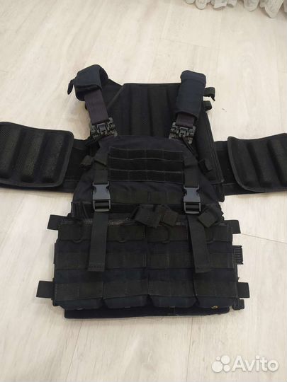 Бронежилет плитник бу фирмы jaeger