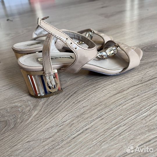 Босоножки женские 37 размер
