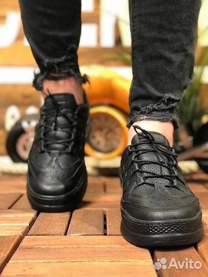 Кроссовки мужские размер 41