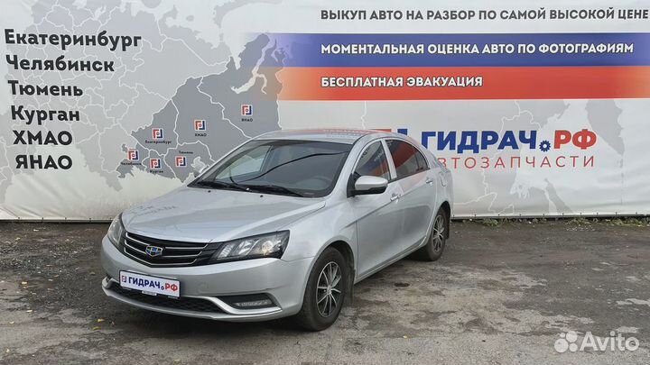 Обшивка двери передней правой Geely Emgrand EC7