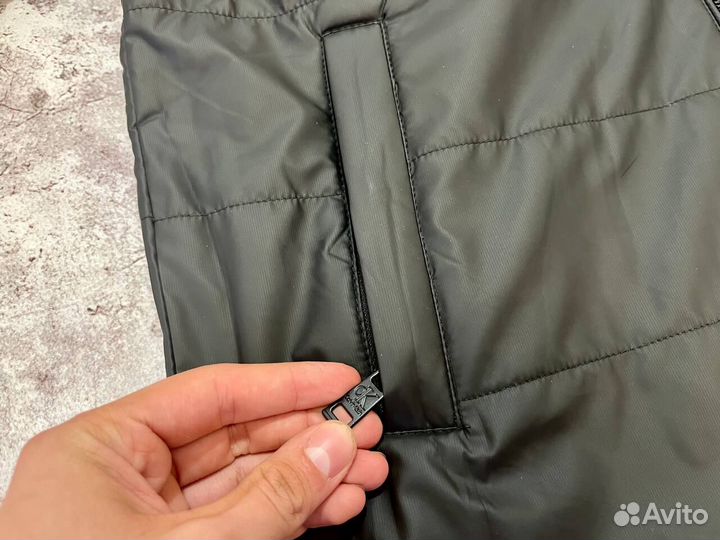 Куртки Calvin Klein