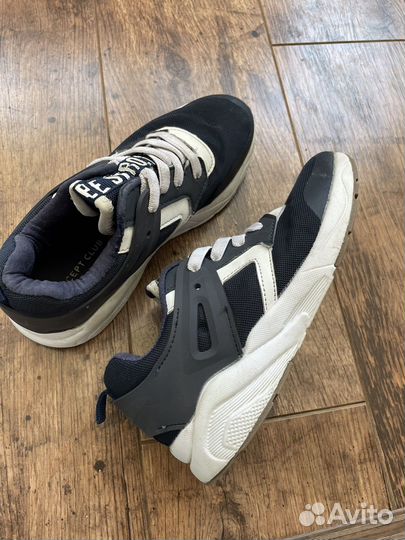 Кроссовки детские 33-34