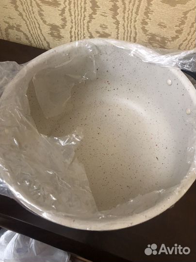 Кастрюля новая