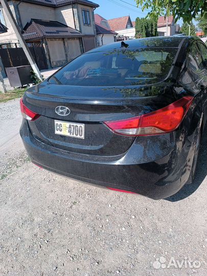 Двери на Hyundai Elantra