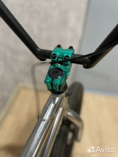 Трюковой велосипед BMX