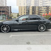 Toyota Altezza 2.0 AT, 1999, 128 000 км, с пробегом, цена 1 600 000 руб.