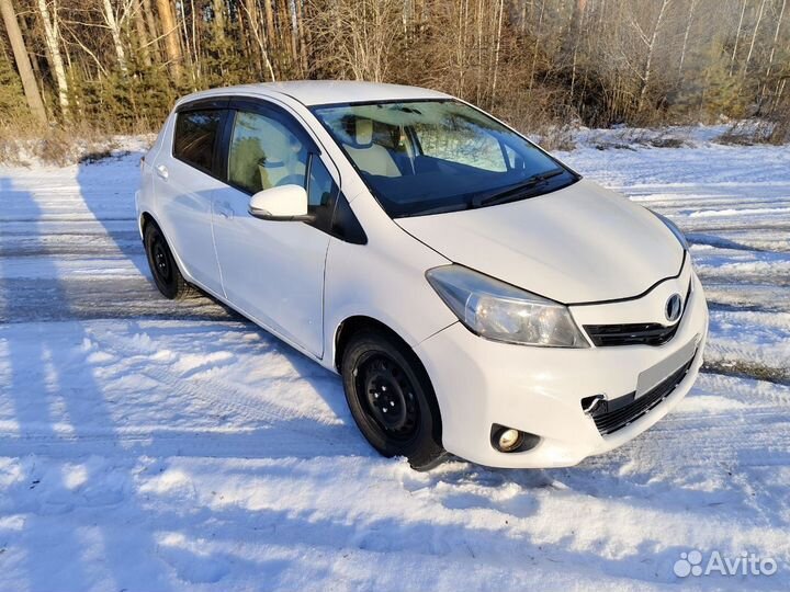 Toyota Vitz 1.0 CVT, 2013, 139 000 км