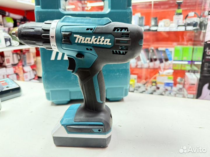 Шуруповерт Makita DF488D