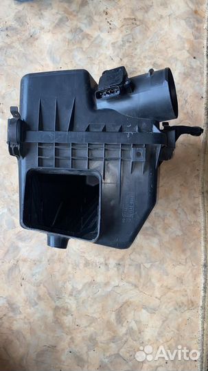 Корпус воздушного фильтра toyota aristo