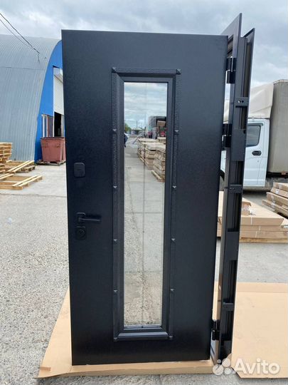 Дверь входная Английская решетка букле черный