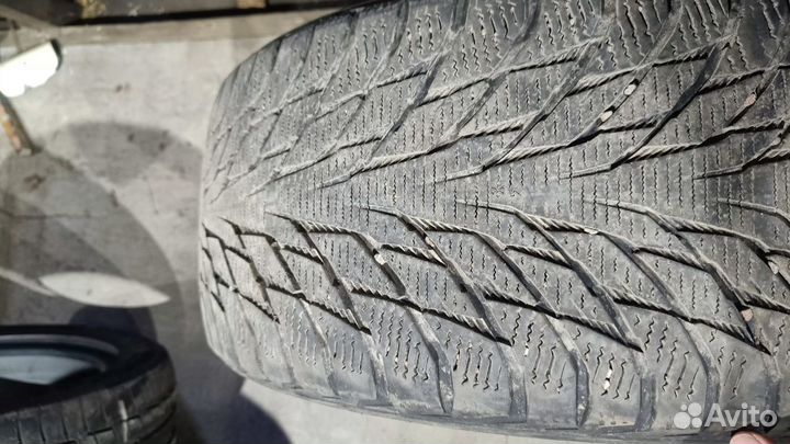 Nokian Tyres Hakkapeliitta R2 245/45 R19 102