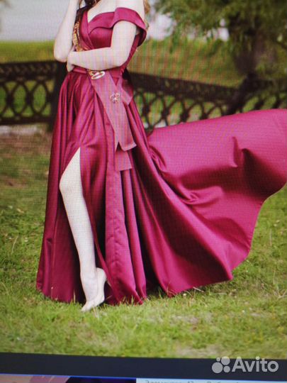 Платье на выпускной в пол