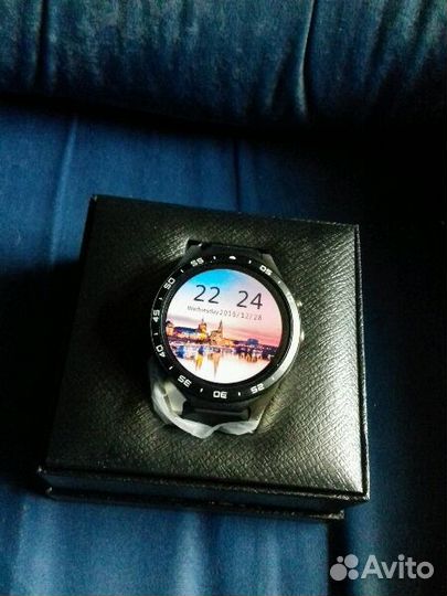 Продаю умные часы телефон андроид 5. 1