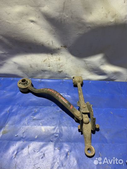 Рычаг передний правый toyota mark 2 gx100