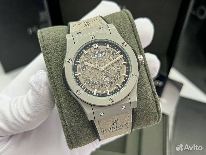 Часы Hublot механизм Miyota