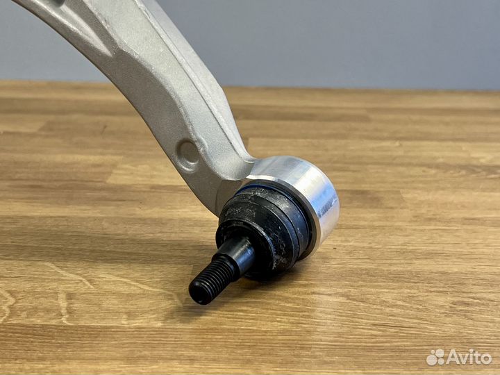 Комплект рычагов передней подвески Аudi A4, A5, Q5