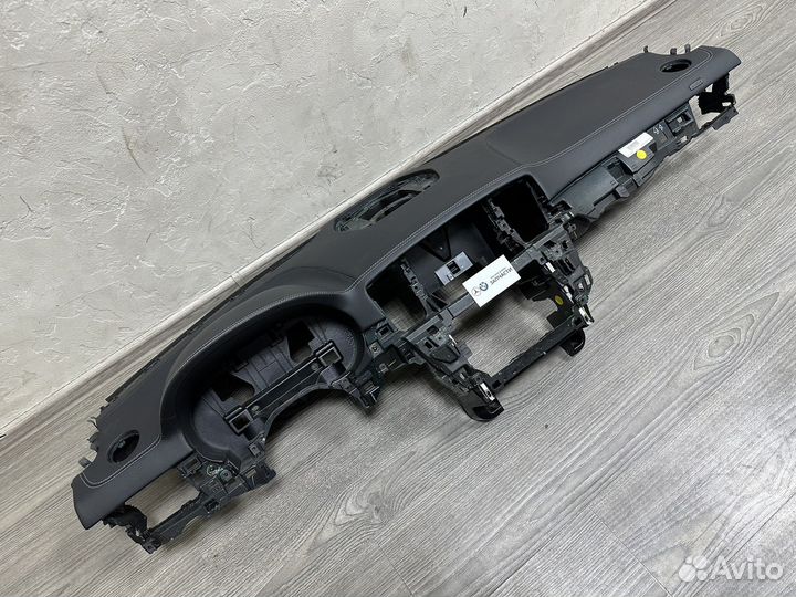 Торпедо чёрная кожа Mercedes ML W166 GL X166