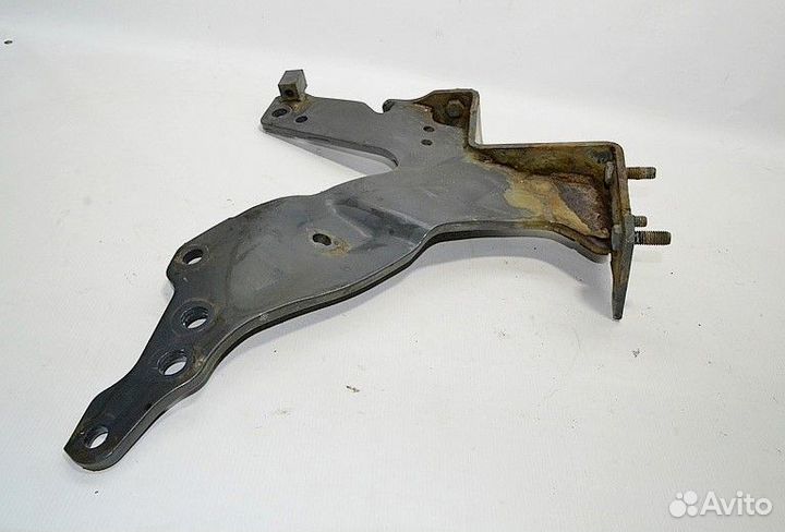 Кронштейн переднего бампера, левый scania R-series (01.04)