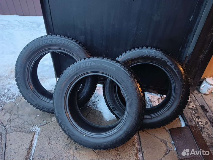 Bridgestone Ice Cruiser 5000 225/65 R17 102T