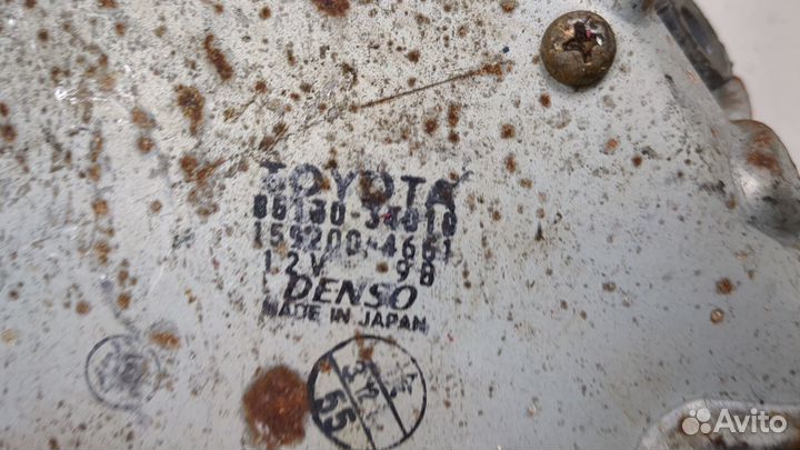 Двигатель стеклоочистителя задний Toyota Sequoia, 2001