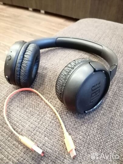 Беспроводные наушники jbl tune 570