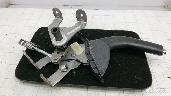 Рычаг стояночного тормоза Kia Ceed