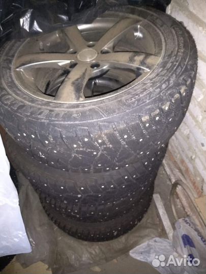 Dunlop Ice Touch 215/55 R16 97T