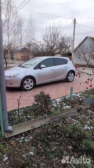 Opel Astra 1.6 МТ, 2012, 205 000 км