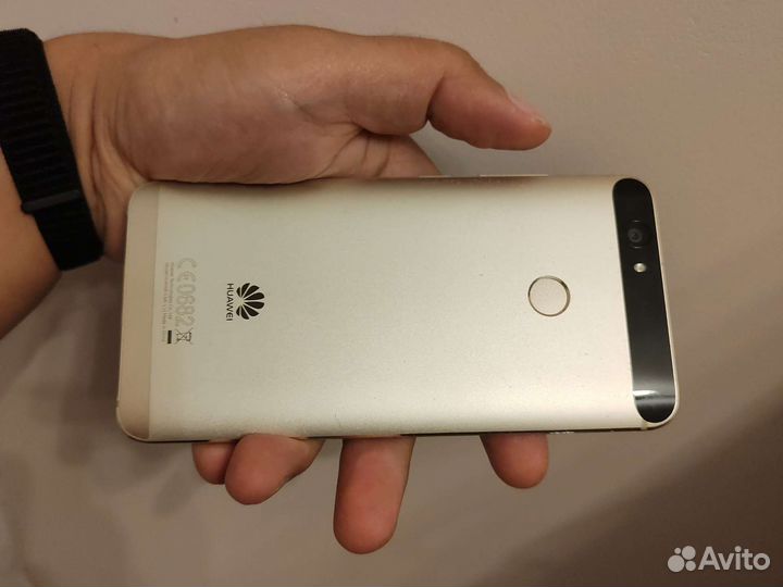 Телефон Huawei Nova Can-L11