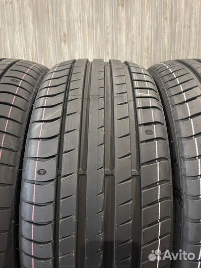 Triangle EffeXSport TH202 235/50 R19 103W