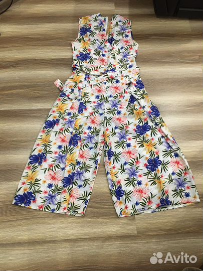 Комбинезон женский