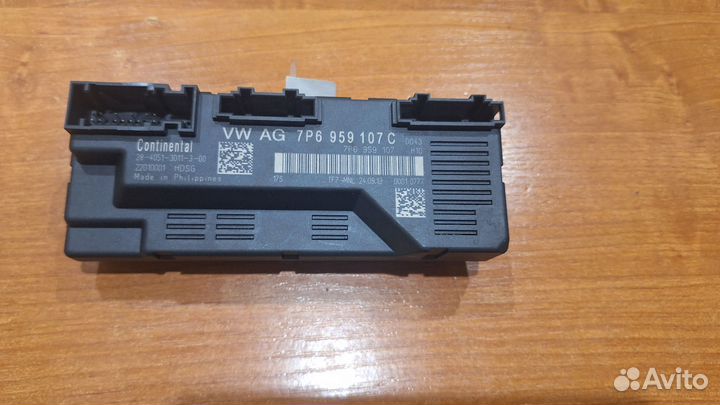 Блок багажника на фольксваген туарег