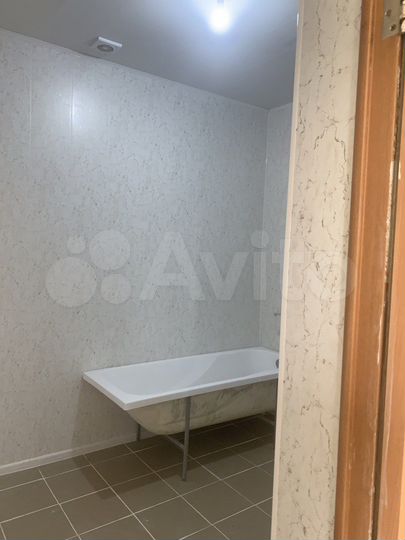 2-к. квартира, 47 м², 1/3 эт.