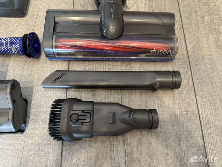 Беспроводной пылесос dyson dc62