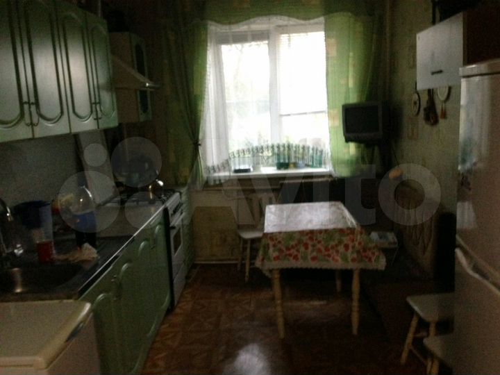 3-к. квартира, 65 м², 1/1 эт.