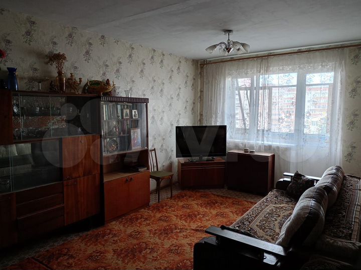 2-к. квартира, 54 м², 8/10 эт.