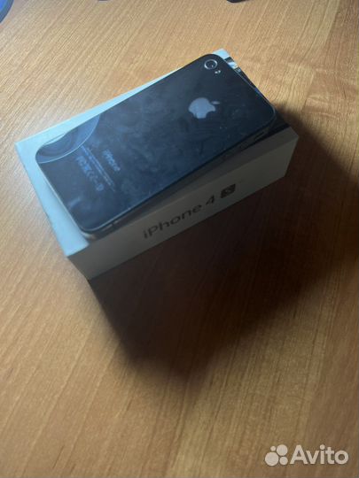 iPhone 4, 8 ГБ