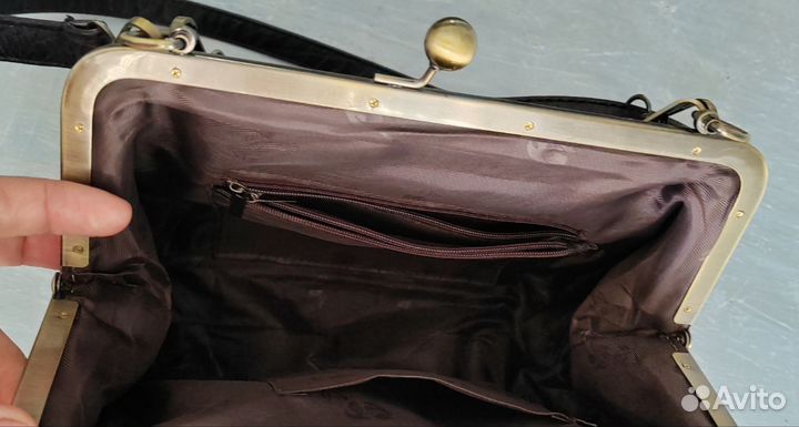 Сумка женская классическая