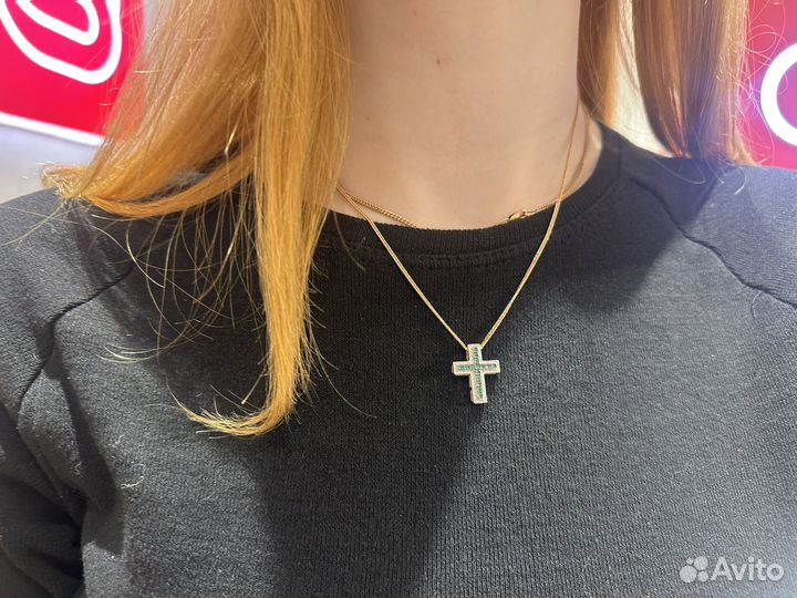 Золотой крест подвеска с изумрудами и брильянтами