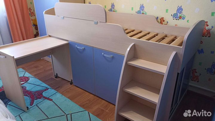 Детская кровать.Кровать-чердак 