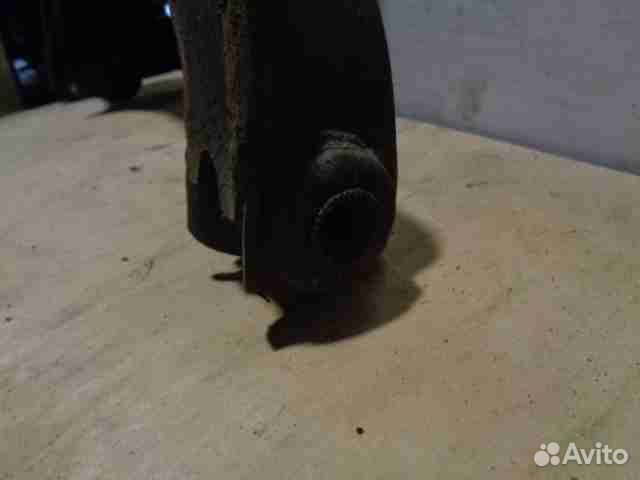 Рычаг передний правый нижний Mitsubishi Montero Sp