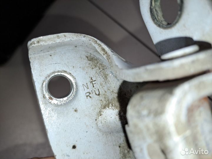 Петля двери задней правой верхняя Hyundai i40 2011-2019